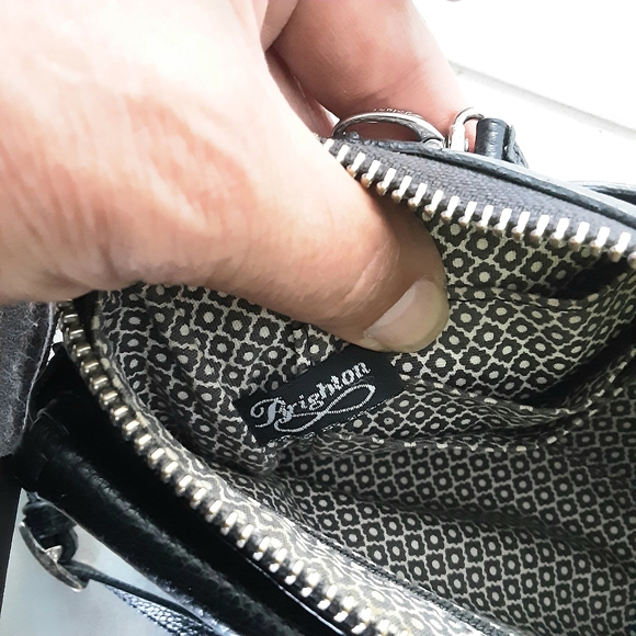 Brighton Interlok Convertible Belt Pouch, Black Leather Crossbody Bag Hand-Laced - Picture 9 of 13